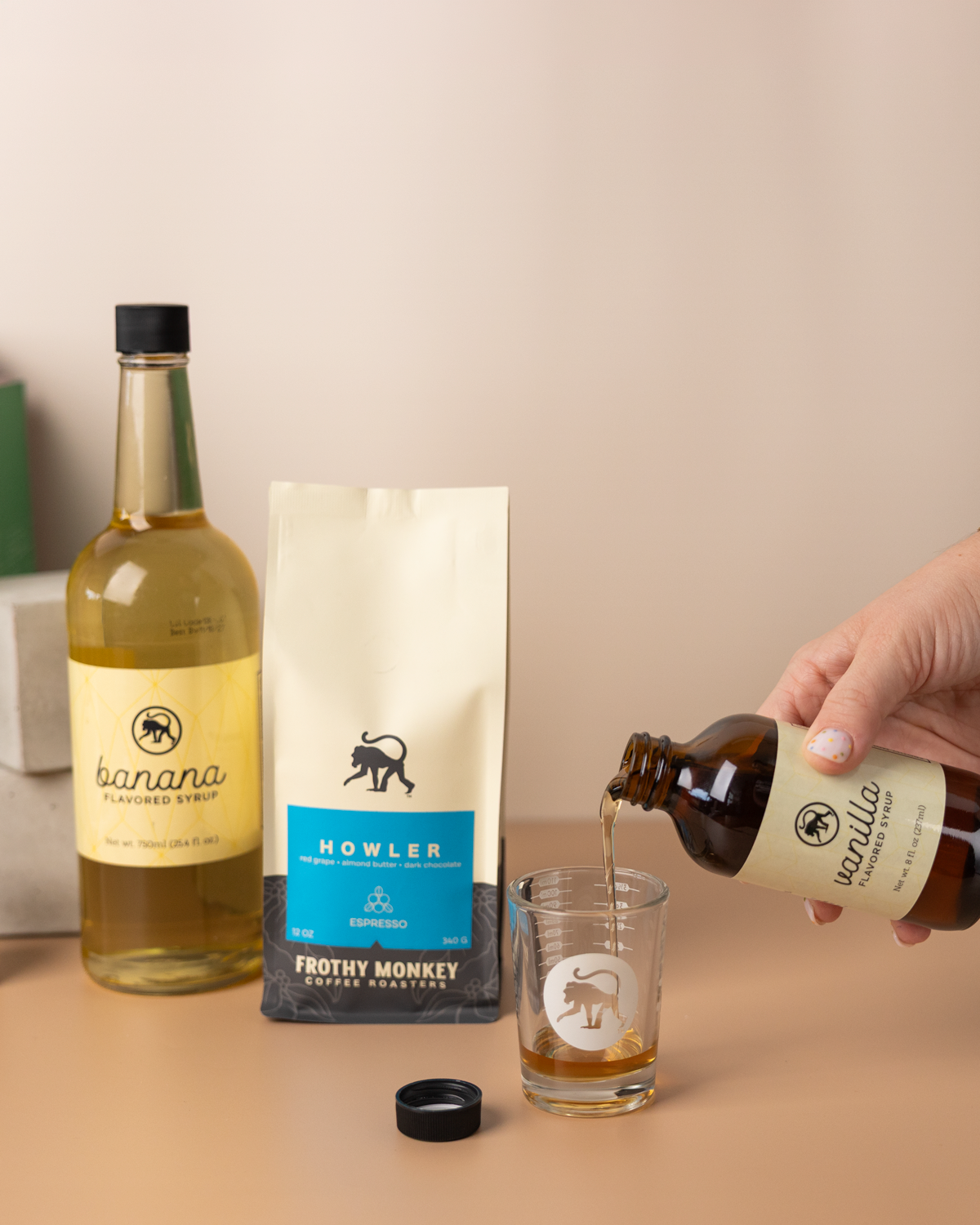 8oz-Vanilla-Pour_12oz-Howler_750ml-Banana_4x5T.png